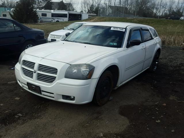 2D4FV47V57H864443 - 2007 DODGE MAGNUM SXT WHITE photo 2