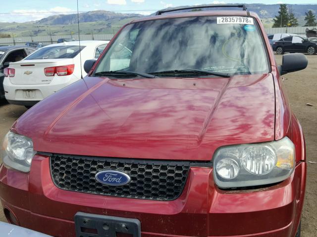 1FMCU94195KB85570 - 2005 FORD ESCAPE LIM RED photo 9