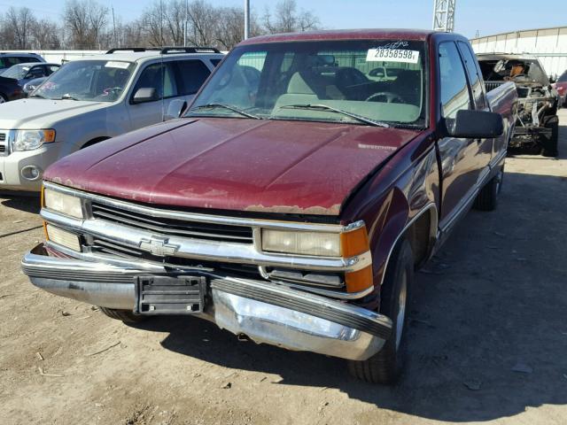 1GCGC29R7TE253908 - 1996 CHEVROLET GMT-400 C2 MAROON photo 2