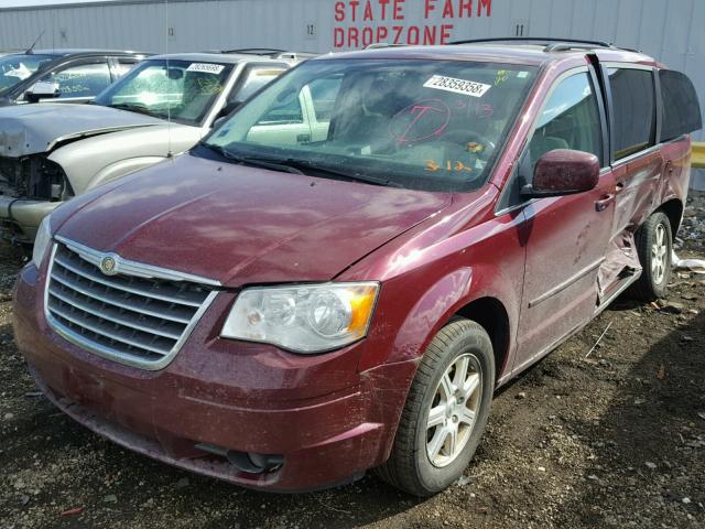 2A8HR54P28R657602 - 2008 CHRYSLER TOWN & COU BURGUNDY photo 2