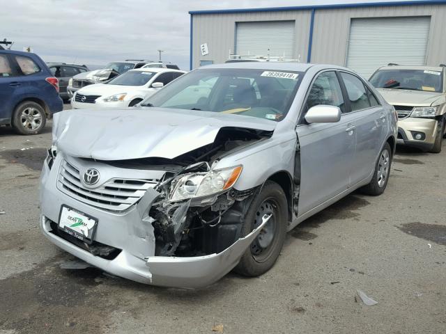 4T4BE46KX8R034138 - 2008 TOYOTA CAMRY CE SILVER photo 2