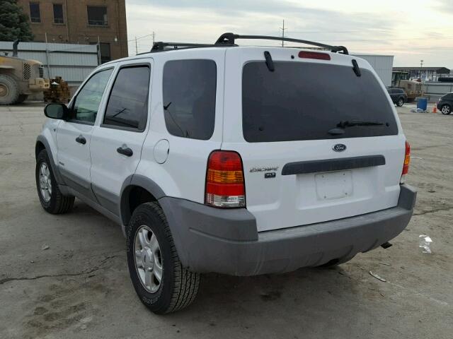 1FMYU03132KA79856 - 2002 FORD ESCAPE XLT WHITE photo 3