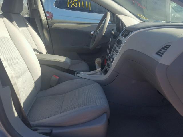 1G1ZG57B494231974 - 2009 CHEVROLET MALIBU LS SILVER photo 5