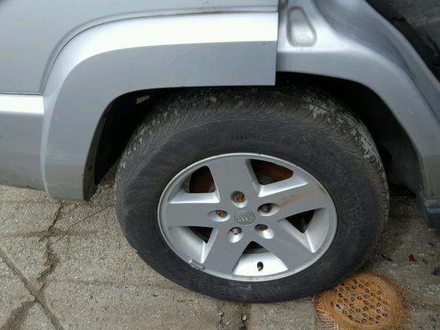 1J8HG48K46C143948 - 2006 JEEP COMMANDER GRAY photo 9