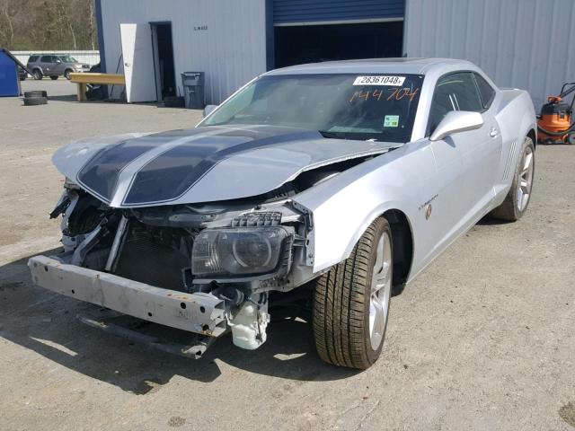 2G1FC1ED2B9144704 - 2011 CHEVROLET CAMARO LT SILVER photo 2