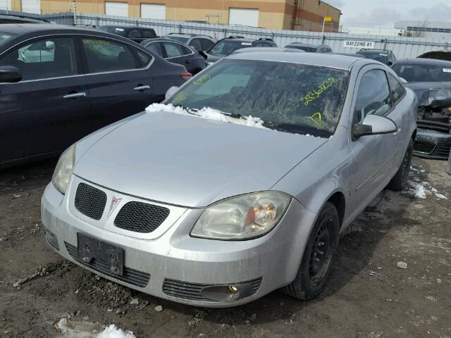 1G2AL15F577191953 - 2007 PONTIAC G5 SILVER photo 2