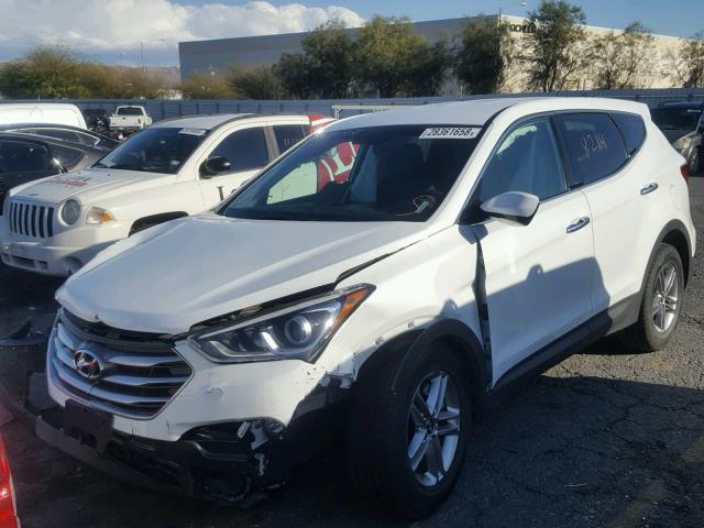 5NMZT3LB8JH072112 - 2018 HYUNDAI SANTA FE S WHITE photo 2