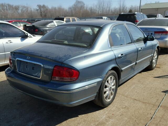 KMHWF35H35A179883 - 2005 HYUNDAI SONATA GLS BLUE photo 4