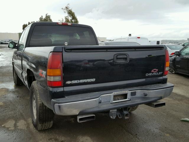 1GCEK19T6YE153712 - 2000 CHEVROLET SILVERADO BLACK photo 3