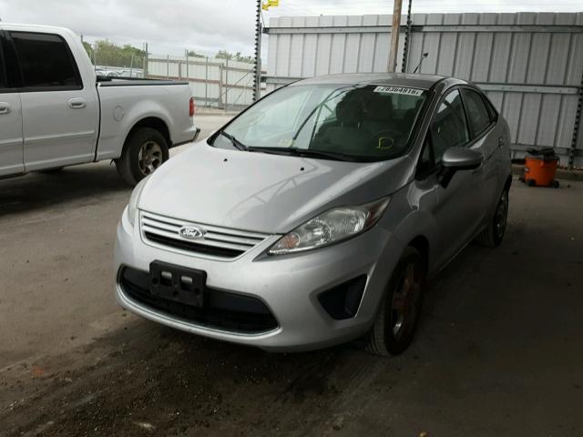 3FADP4AJ3BM238572 - 2011 FORD FIESTA S SILVER photo 2