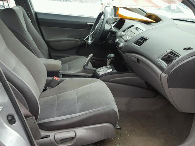 2HGFA16588H304315 - 2008 HONDA CIVIC LX SILVER photo 5