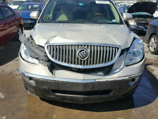5GAKRBED7BJ332117 - 2011 BUICK ENCLAVE CX SILVER photo 9