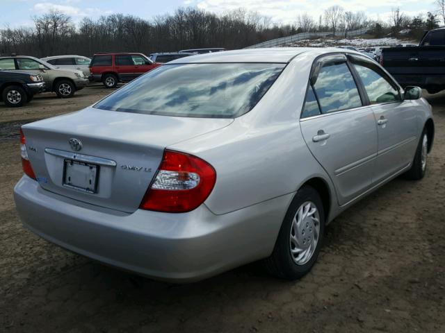 4T1BE32K13U650071 - 2003 TOYOTA CAMRY LE SILVER photo 4