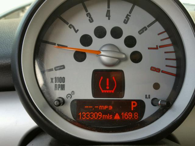 WMWMF33558TT61482 - 2008 MINI COOPER WHITE photo 8
