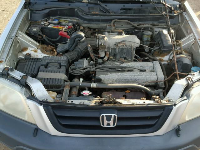 JHLRD1856VC042277 - 1997 HONDA CR-V LX SILVER photo 7