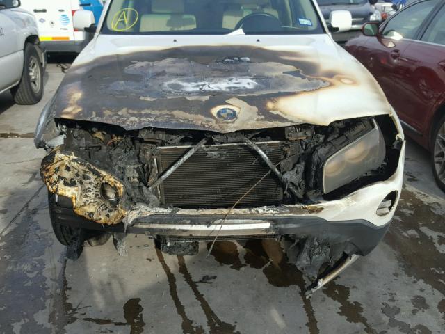 WBXPC93479WJ28158 - 2009 BMW X3 XDRIVE3 WHITE photo 9