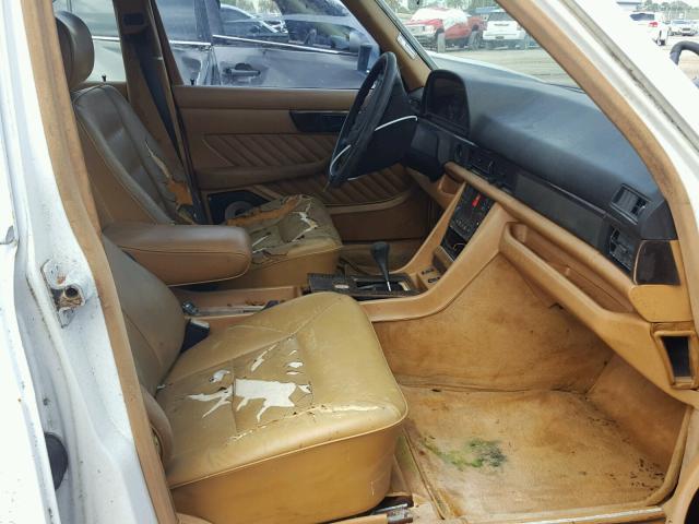 WDBCA39E7LA526648 - 1990 MERCEDES-BENZ 560 SEL WHITE photo 5