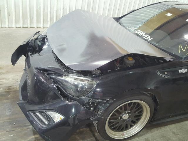 JF1ZNAA13F9712339 - 2015 TOYOTA SCION FR-S შავი ფოტო 10