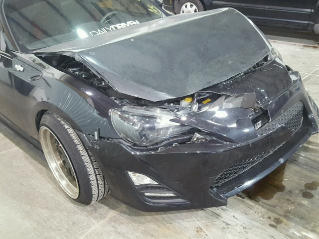 JF1ZNAA13F9712339 - 2015 TOYOTA SCION FR-S შავი ფოტო 9