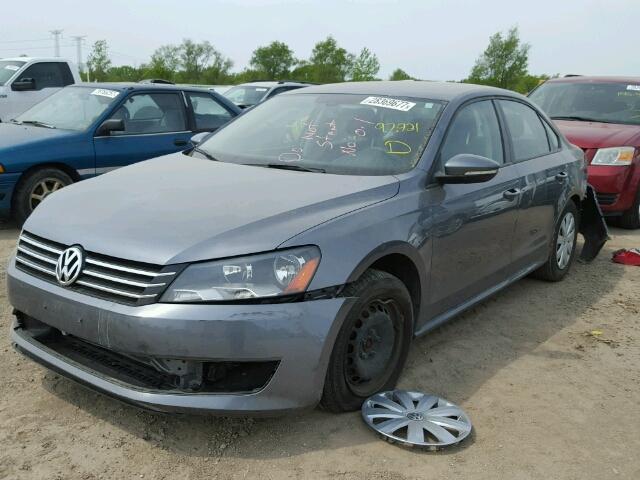 1VWAP7A37CC020781 - 2012 VOLKSWAGEN PASSAT S ნაცრისფერი ფოტო 2