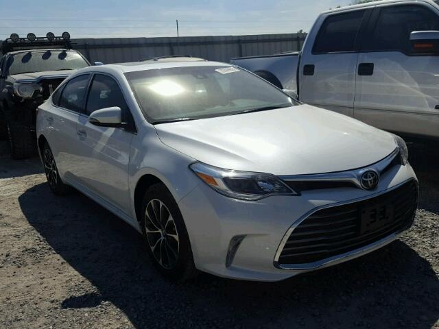 4T1BK1EB6JU269693 - 2018 TOYOTA AVALON XLE WHITE photo 1