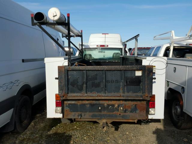 1GBHC24U55E299969 - 2005 CHEVROLET SILVERADO WHITE photo 6