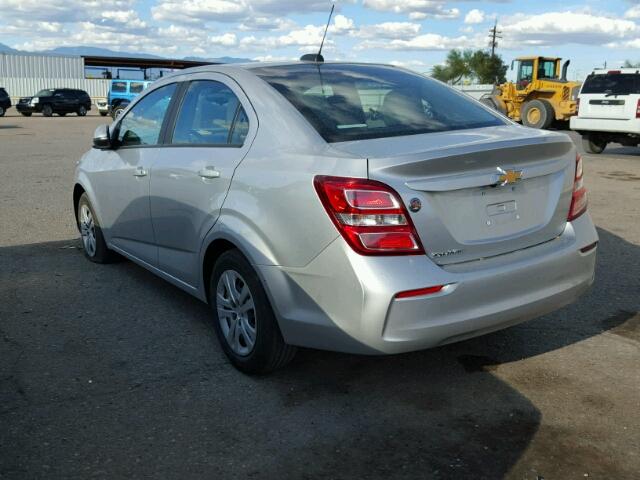 1G1JB5SH8H4146447 - 2017 CHEVROLET SONIC LS 银色 照片 3