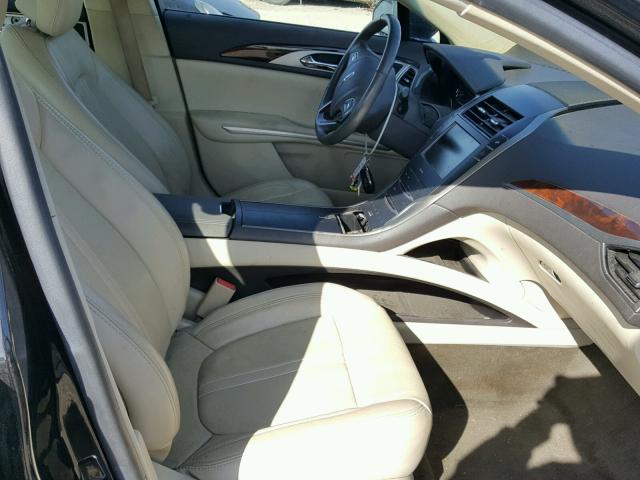 3LN6L2LU1ER817539 - 2014 LINCOLN MKZ HYBRID BLACK photo 5