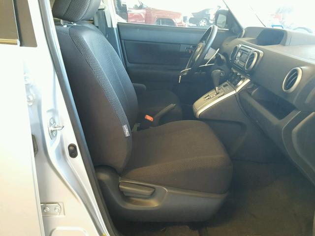 JTLZE4FE3A1114710 - 2010 TOYOTA SCION XB ვერცხლისფერი ფოტო 5
