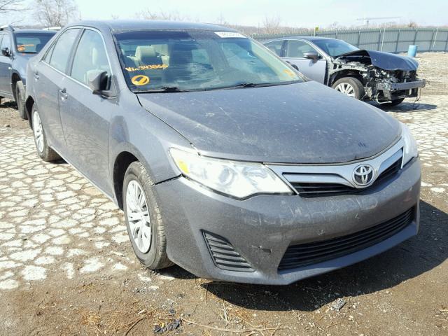 4T4BF1FK0ER343866 - 2014 TOYOTA CAMRY L GRAY photo 1