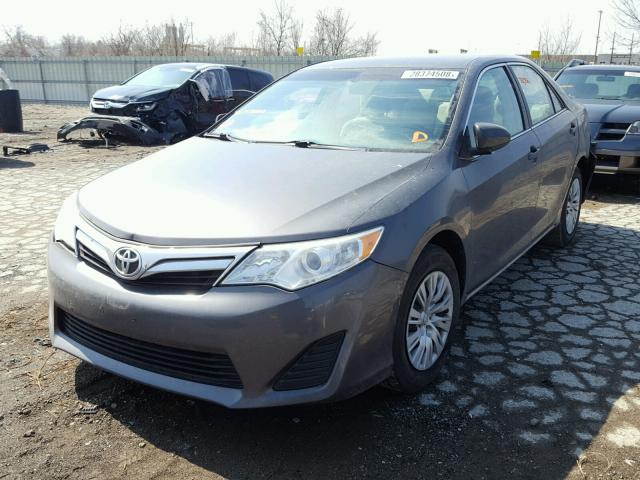 4T4BF1FK0ER343866 - 2014 TOYOTA CAMRY L GRAY photo 2