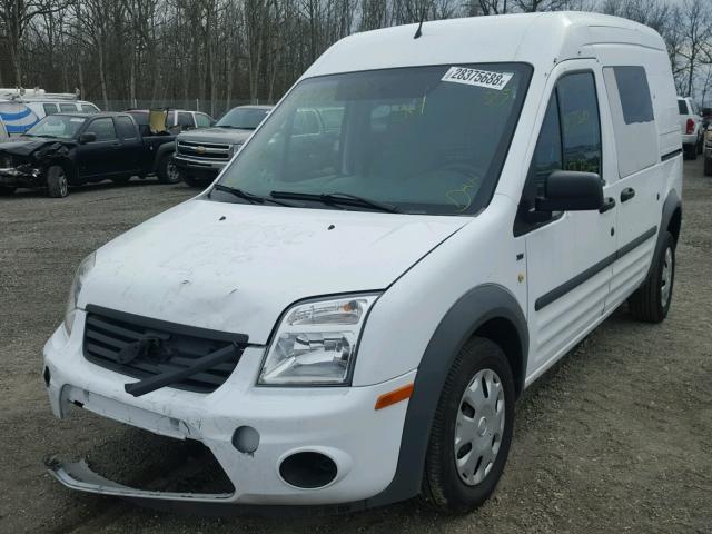 NM0LS6BN2BT061755 - 2011 FORD TRANSIT CO WHITE photo 2