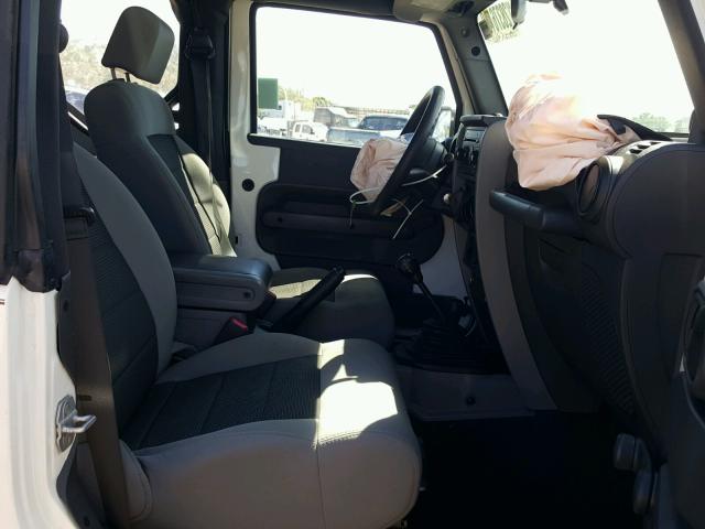 1J4AA2D1XAL224533 - 2010 JEEP WRANGLER S WHITE photo 5