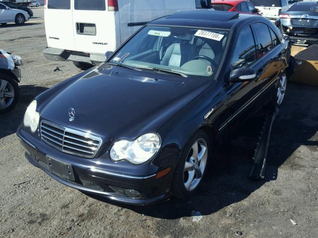 WDBRF52H46F768588 - 2006 MERCEDES-BENZ C GENERATI BLACK photo 2