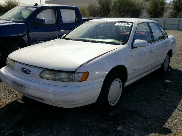 1FALP52U8RA119725 - 1994 FORD TAURUS GL WHITE photo 2