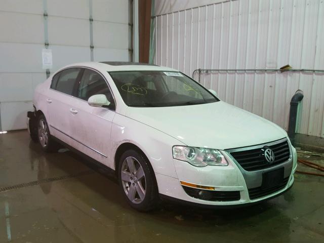 WVWJK73C29P057317 - 2009 VOLKSWAGEN PASSAT TUR WHITE photo 1