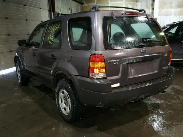 1FMYU01122KC37378 - 2002 FORD ESCAPE XLS GRAY photo 3