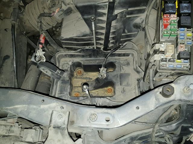 1FMYU01122KC37378 - 2002 FORD ESCAPE XLS GRAY photo 9