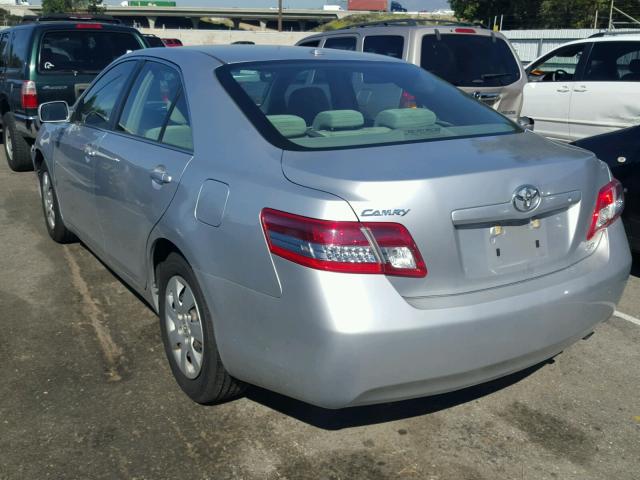 JTNBF3EK7B3006989 - 2011 TOYOTA CAMRY BASE SILVER photo 3