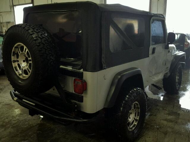 1J4FA44S36P711115 - 2006 JEEP WRANGLER / SILVER photo 4