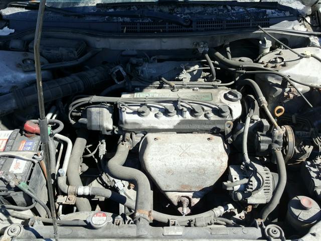 1HGCG3177YA025555 - 2000 HONDA ACCORD EX SILVER photo 7