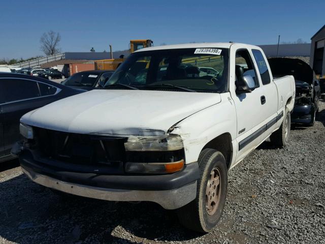 2GCEK19T111312918 - 2001 CHEVROLET SILVERADO WHITE photo 2