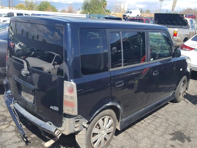 JTLKT324050211101 - 2005 TOYOTA SCION XB BLUE photo 4