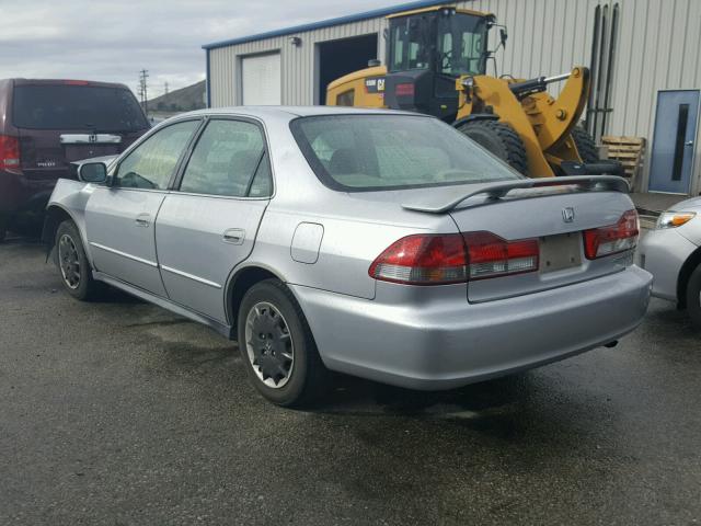 JHMCG66522C014934 - 2002 HONDA ACCORD LX SILVER photo 3