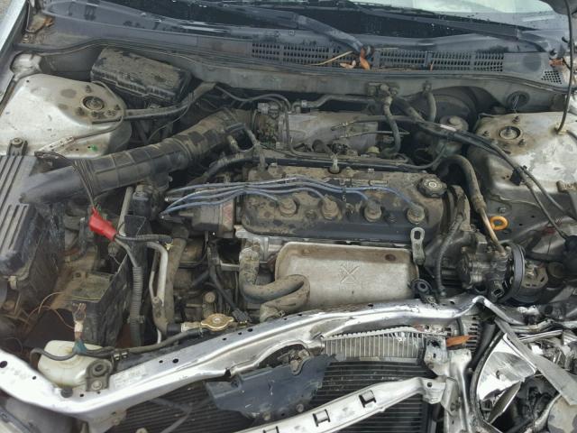 JHMCG66522C014934 - 2002 HONDA ACCORD LX SILVER photo 7