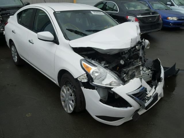 3N1CN7AP7HL804719 - 2017 NISSAN VERSA S WHITE photo 1