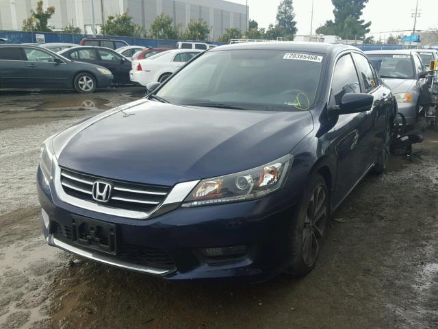 1HGCR2F50FA191568 - 2015 HONDA ACCORD SPO BLUE photo 2