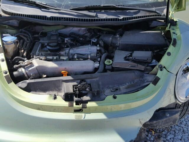 3VWDC21C91M431753 - 2001 VOLKSWAGEN NEW BEETLE 绿色 照片 7