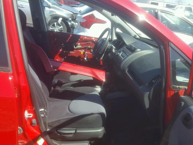 JHMGD38667S051433 - 2007 HONDA FIT S RED photo 5