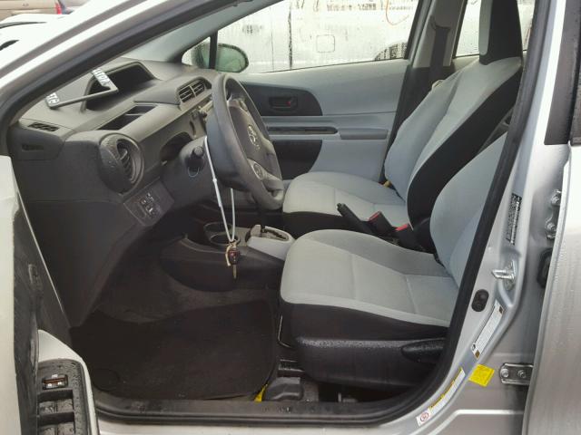 JTDKDTB33D1533353 - 2013 TOYOTA PRIUS C SILVER photo 5